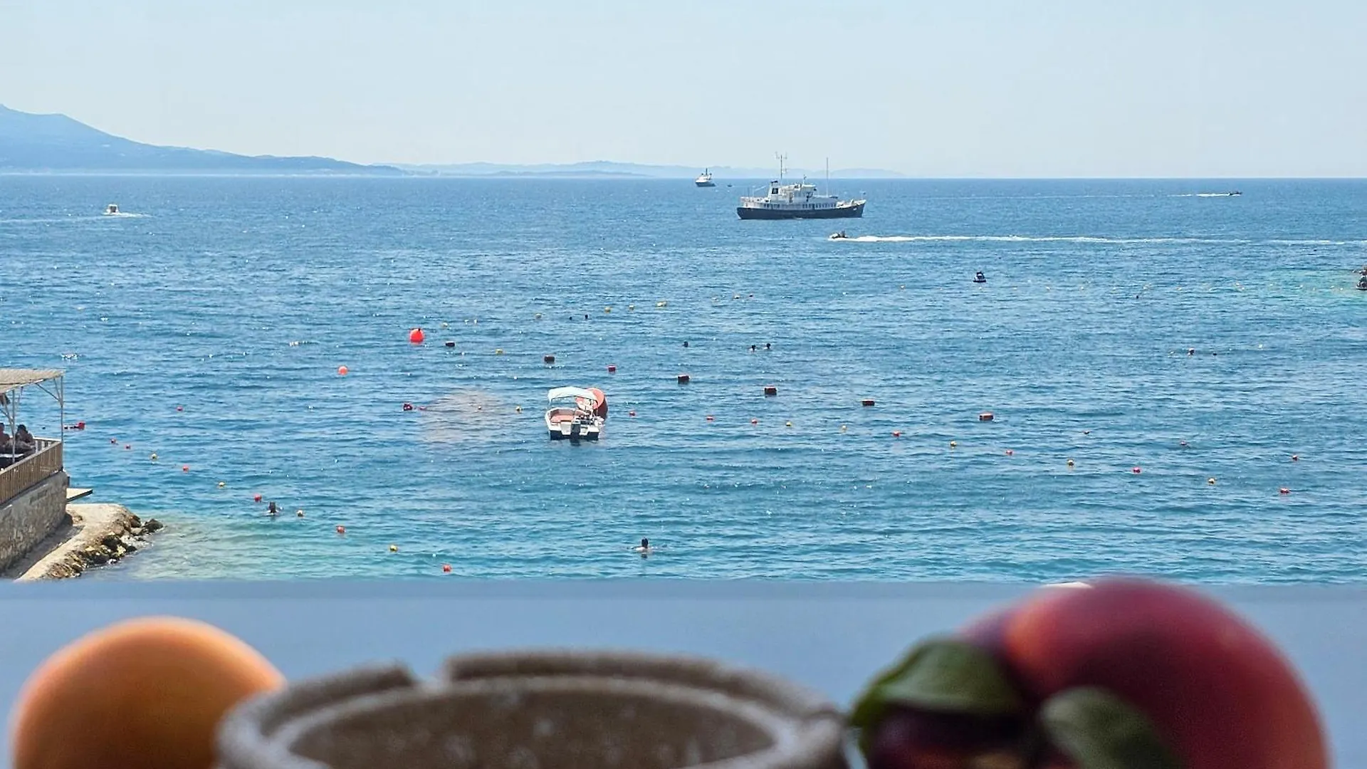 Ares Beachfront Luxury Rooms Sarandë 게스트하우스