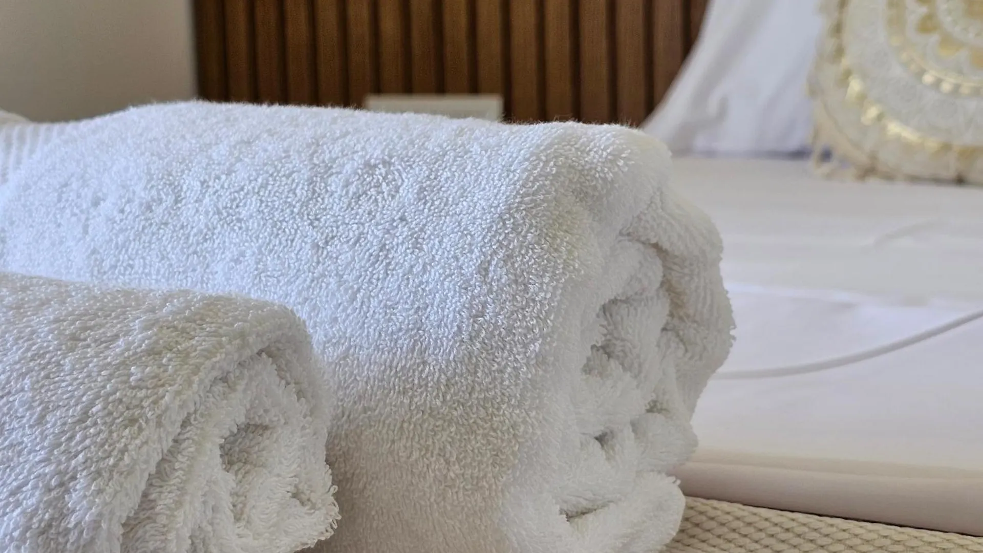게스트하우스 Ares Beachfront Luxury Rooms Sarandë