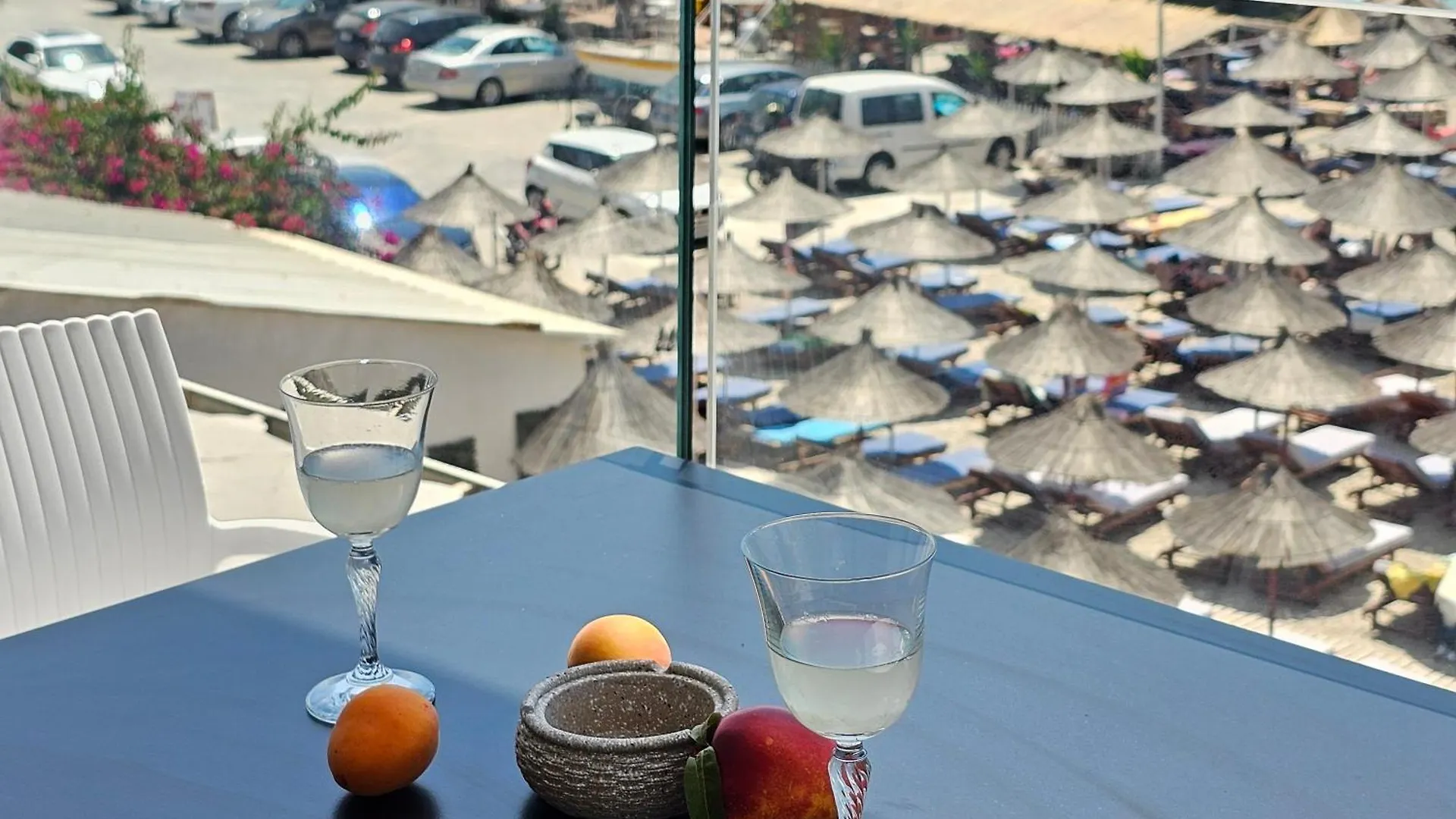 Ares Beachfront Luxury Rooms Sarandë 알바니아